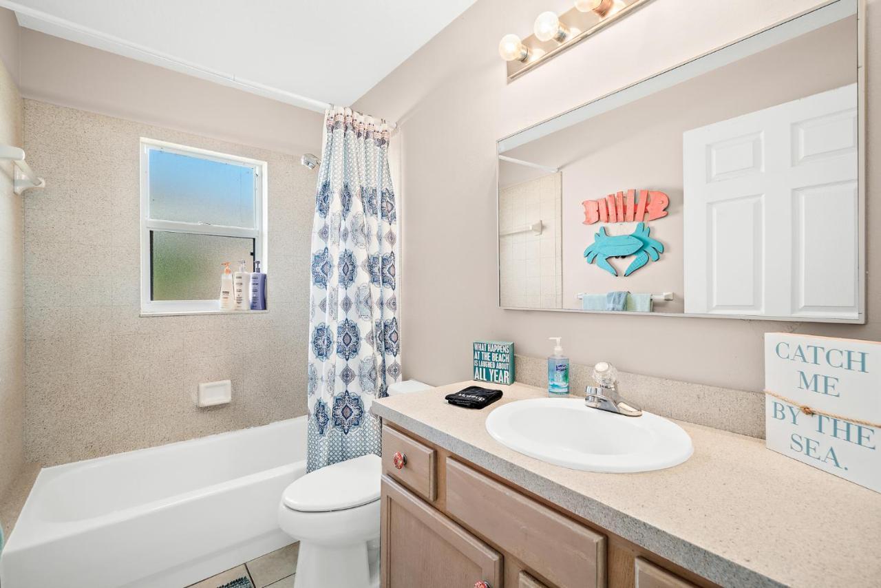 Sunset Serenity - 3Br Beach Townhome With Outdoor Patio - New Hot Tub, Steps To Ocean Fun! Мельбурн Экстерьер фото