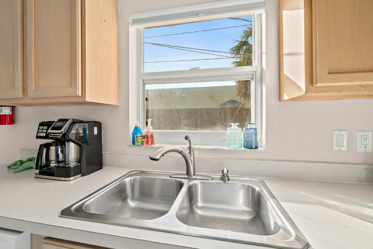 Sunset Serenity - 3Br Beach Townhome With Outdoor Patio - New Hot Tub, Steps To Ocean Fun! Мельбурн Экстерьер фото